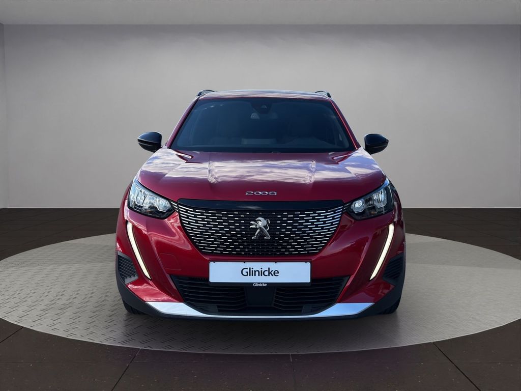 Peugeot 2008 2023 г. Красный, пробег 43206 км