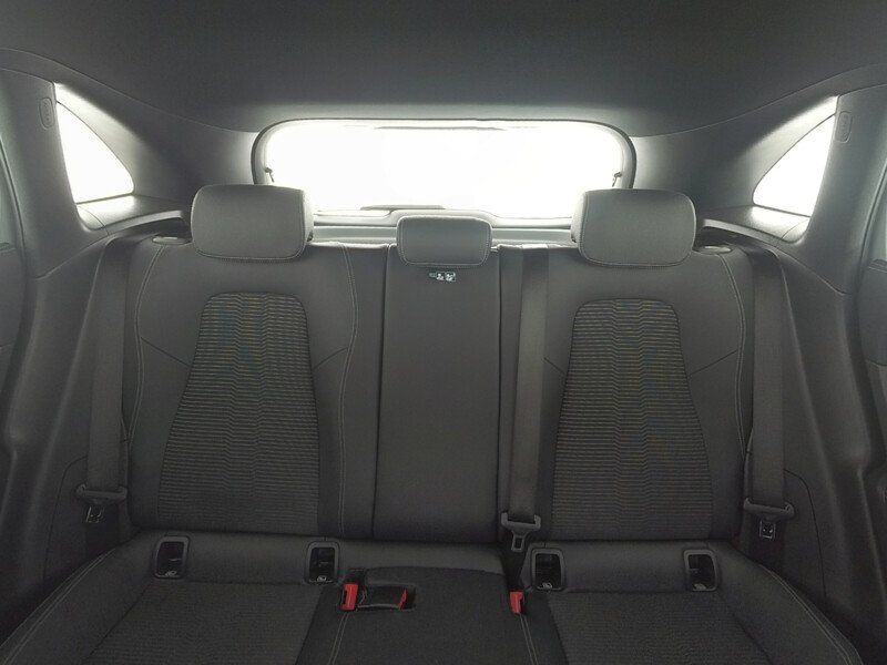 Mercedes-Benz GLA 180 2022 г. Серебристый, пробег 40700 км