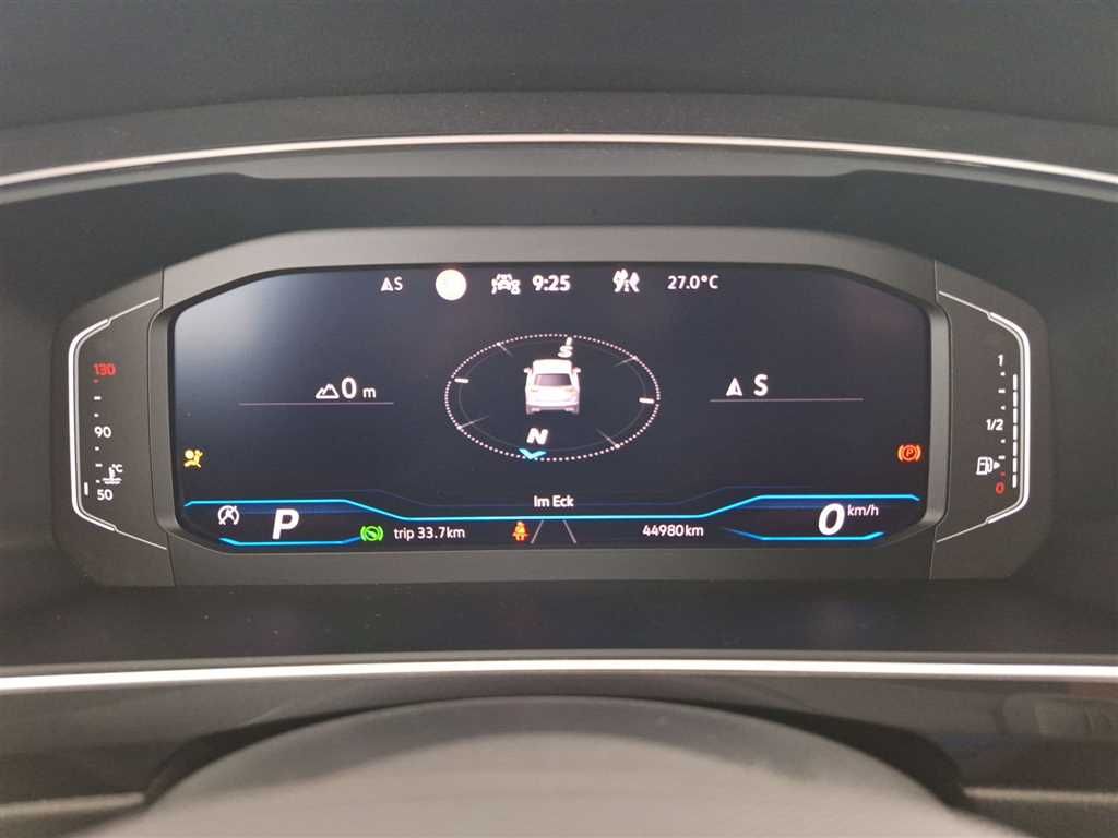 Volkswagen TIGUAN ALLSPACE 2023 г. Белый, пробег 44981 км