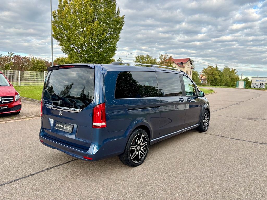 Mercedes-Benz V 300 2023 г. Синий, пробег 56161 км