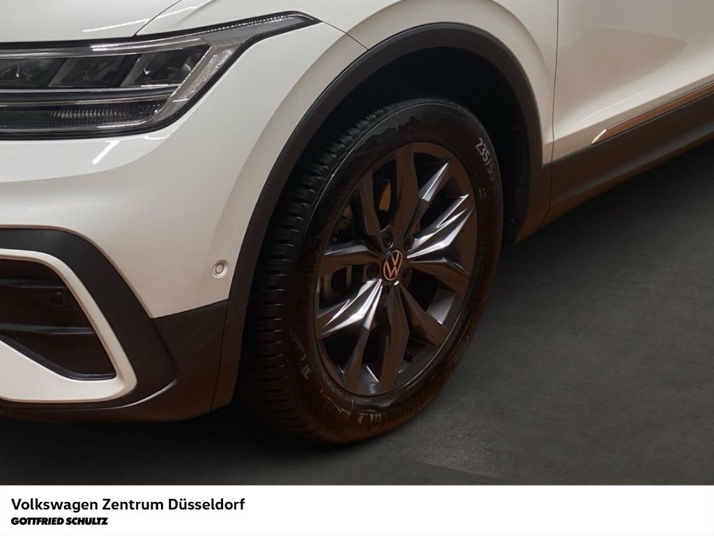 Volkswagen TIGUAN ALLSPACE 2023 г. Белый, пробег 34552 км
