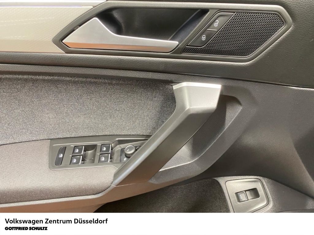 Volkswagen TIGUAN ALLSPACE 2023 г. Белый, пробег 34552 км