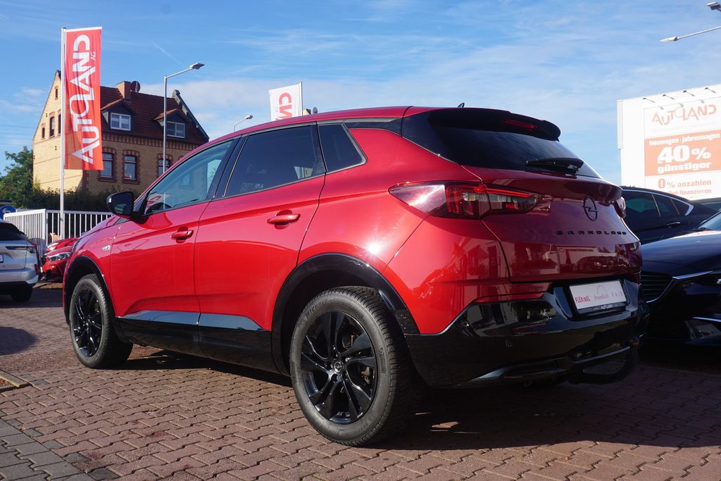 Opel GRANDLAND (X) 2023 г. Красный, пробег 44907 км