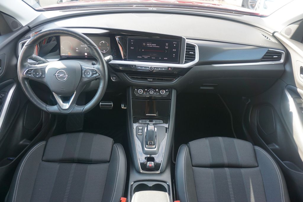 Opel GRANDLAND (X) 2023 г. Красный, пробег 44907 км