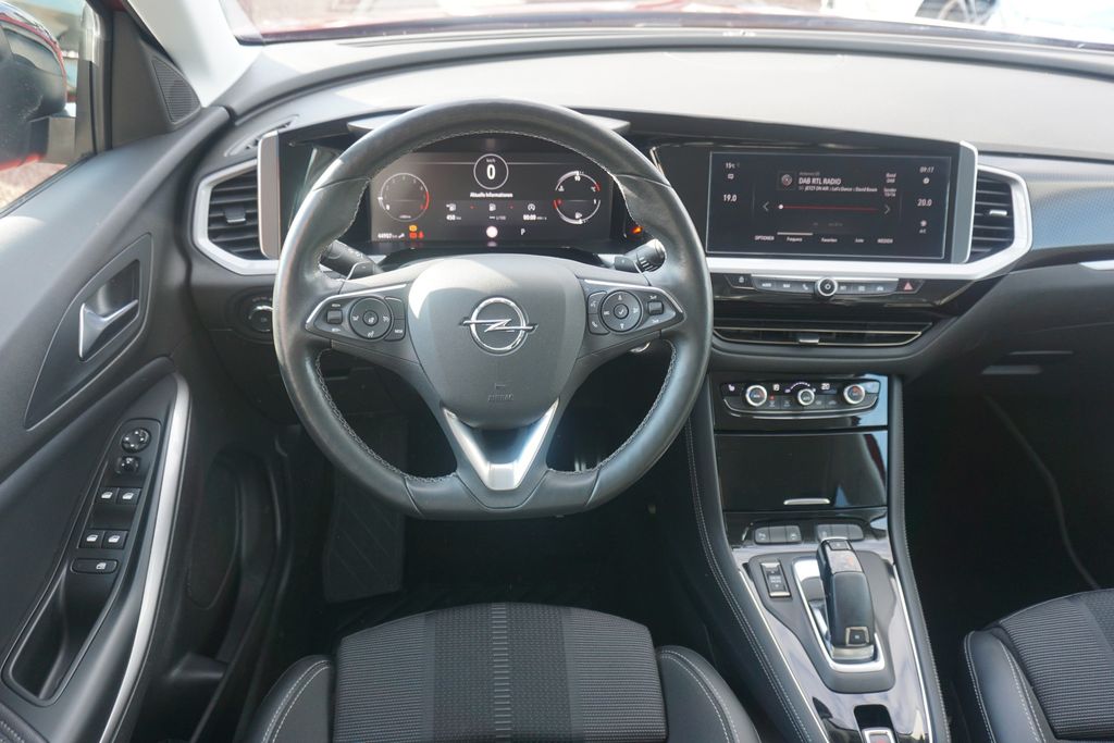 Opel GRANDLAND (X) 2023 г. Красный, пробег 44907 км