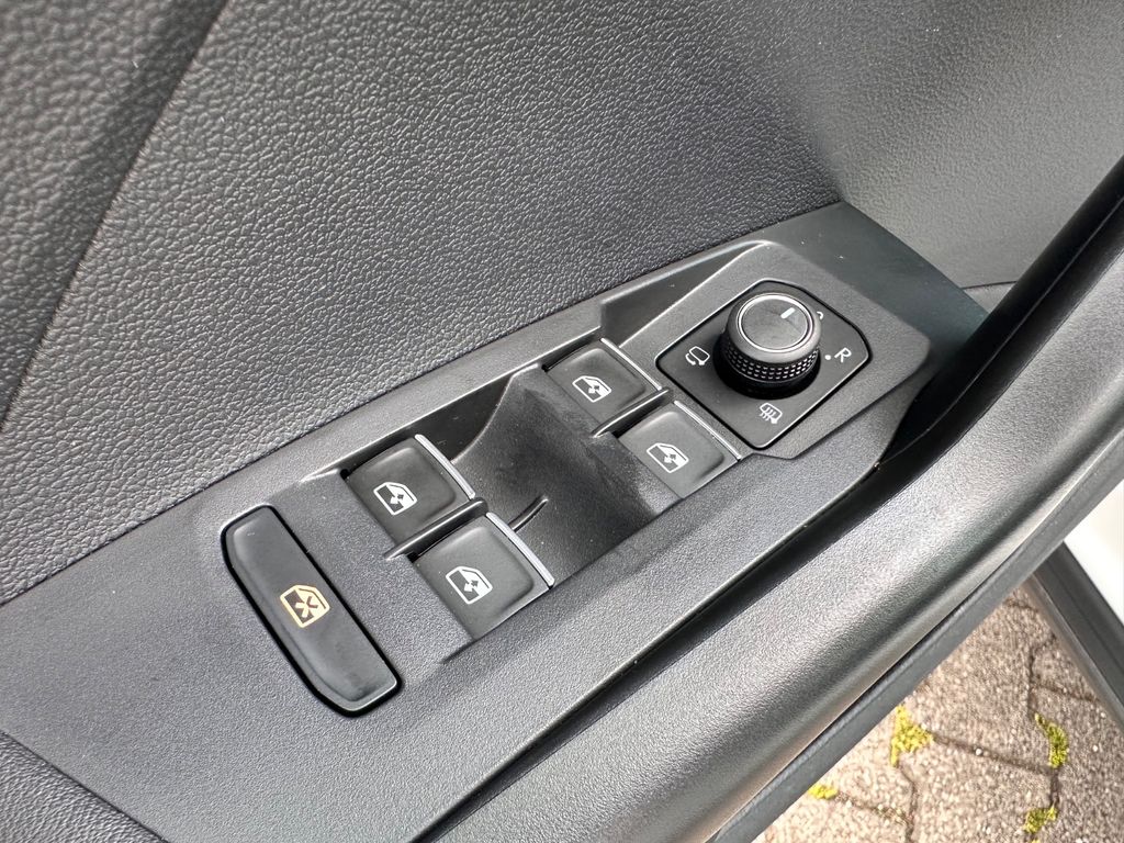 Volkswagen T-Cross 2022 г. Белый, пробег 53700 км