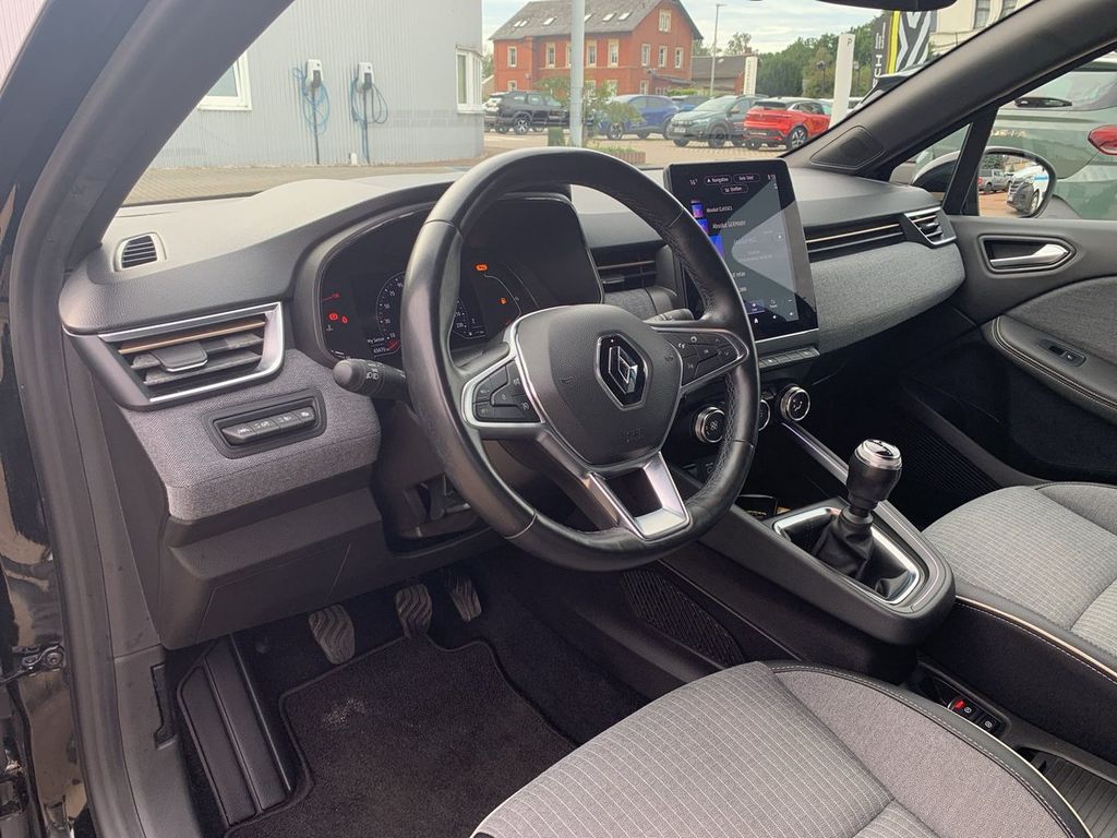 Renault Clio 2021 г. Чёрный, пробег 43470 км