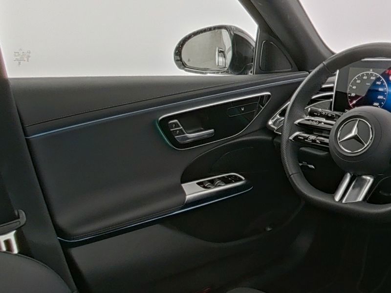 Mercedes-Benz E 220 2025 г. Чёрный, пробег 22305 км