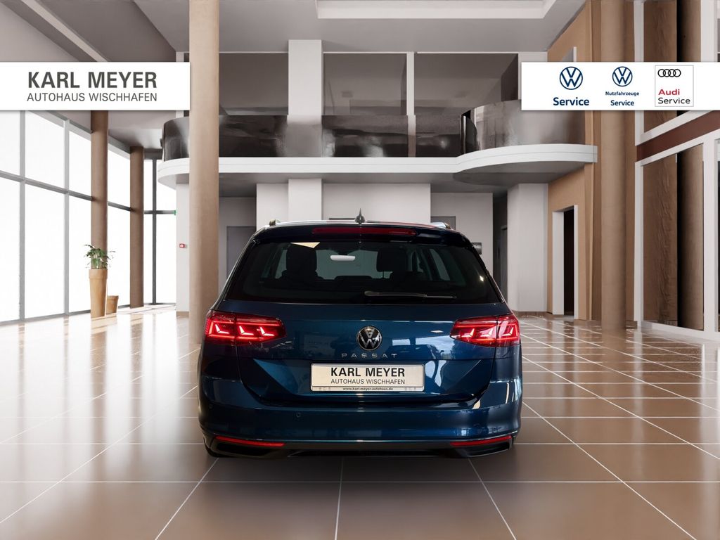 Volkswagen PASSAT VARIANT 2023 г. Синий, пробег 50760 км