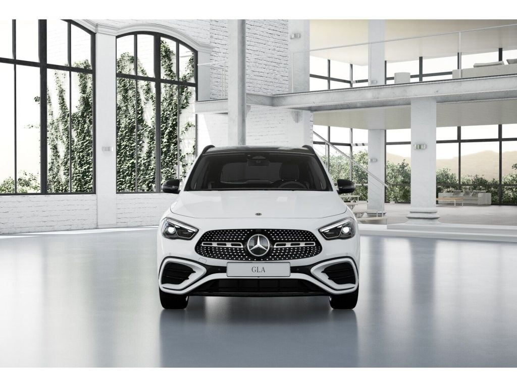 Mercedes-Benz GLA 200 2025 г. Белый, пробег 6456 км