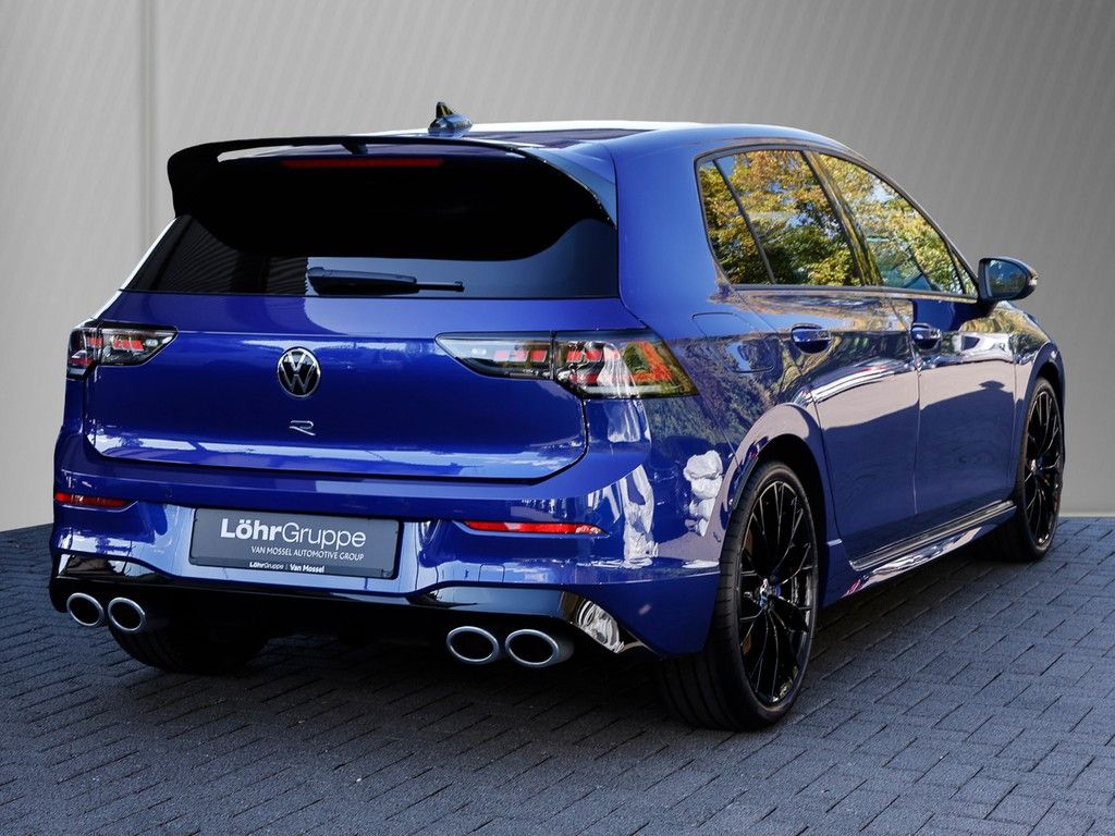 Volkswagen Golf 2025 г. Синий, пробег 10180 км
