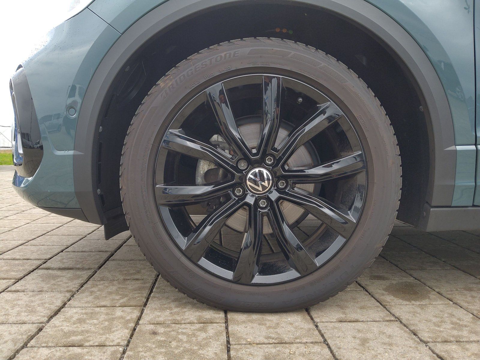 Volkswagen T-Roc 2023 г. Чёрный, пробег 25590 км