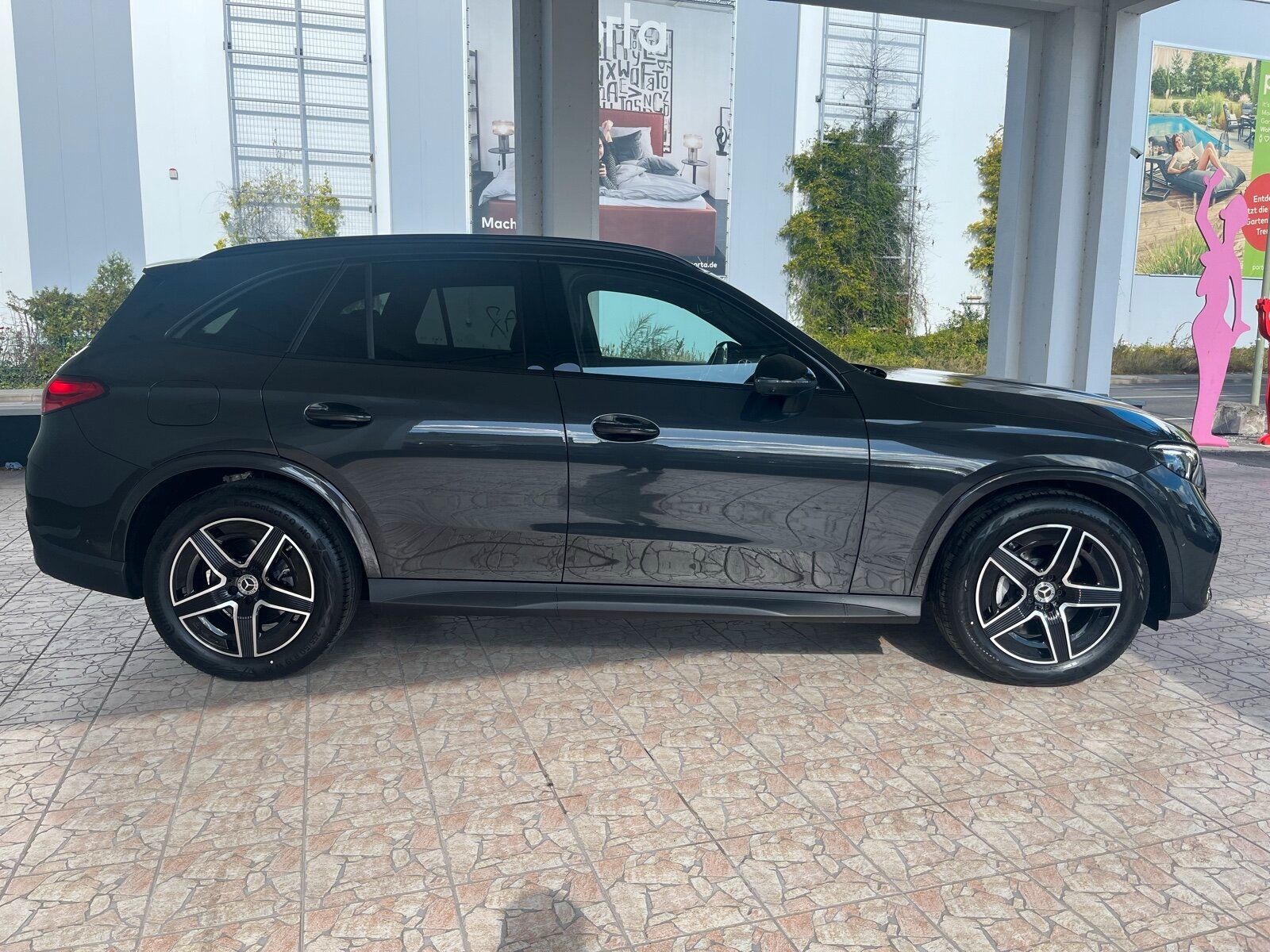 Mercedes-Benz GLC 200 2026 г. Серый, пробег 9959 км