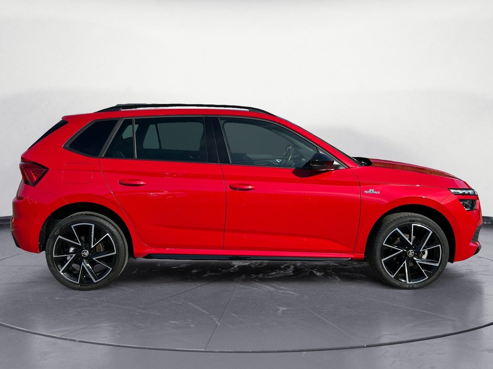 Skoda Kamiq 2022 г. Красный, пробег 38193 км