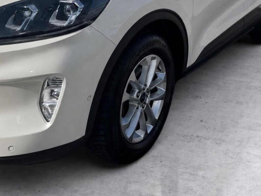 Ford Kuga 2022 г. Белый, пробег 57656 км