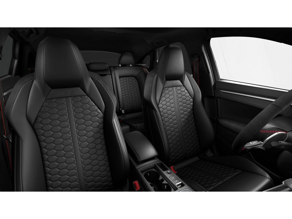 Audi RSQ3 2023 г. Чёрный, пробег 22536 км