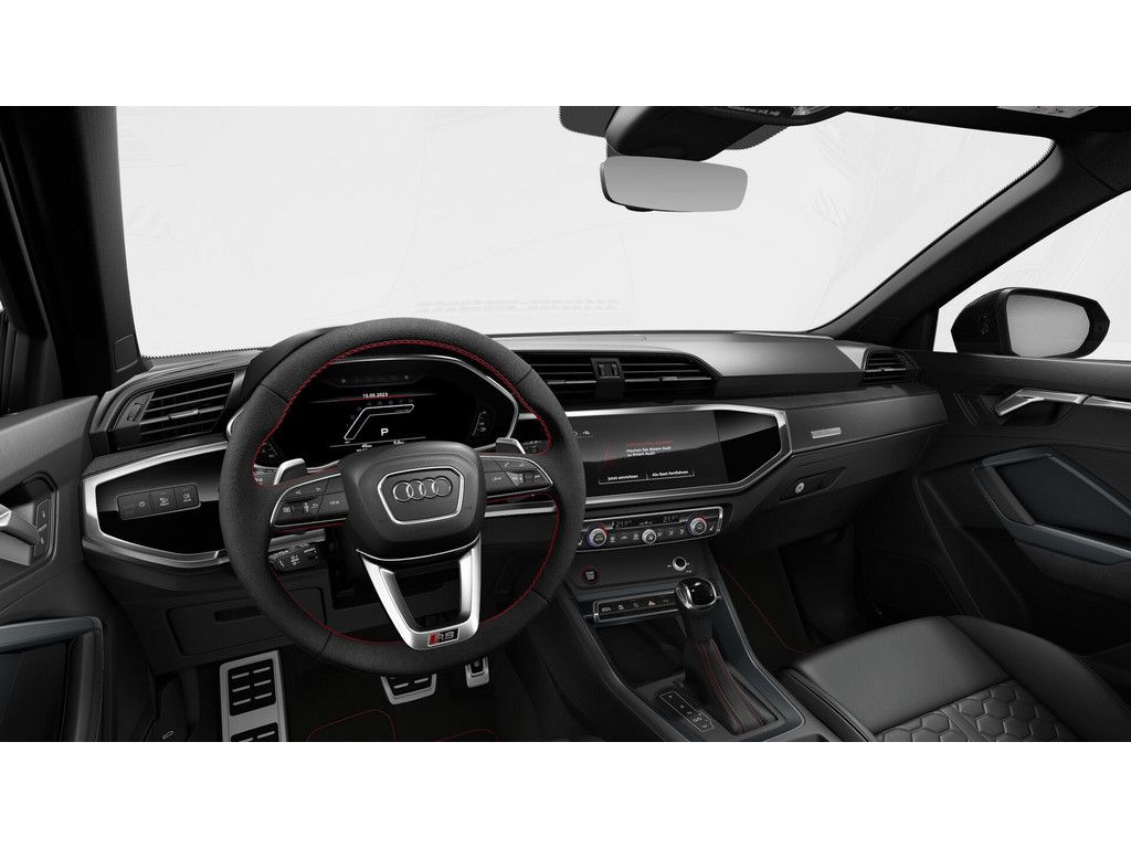 Audi RSQ3 2023 г. Чёрный, пробег 22536 км