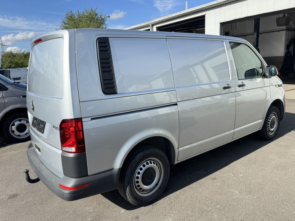 Volkswagen T6 TRANSPORTER 2023 г. Серебристый, пробег 30000 км