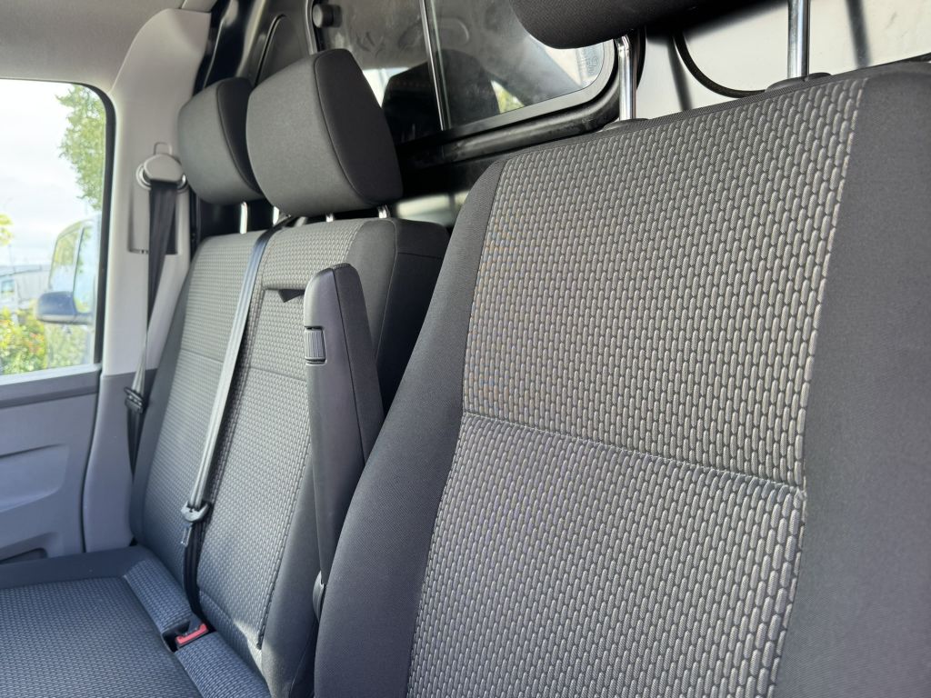 Volkswagen T6 TRANSPORTER 2023 г. Серебристый, пробег 30000 км