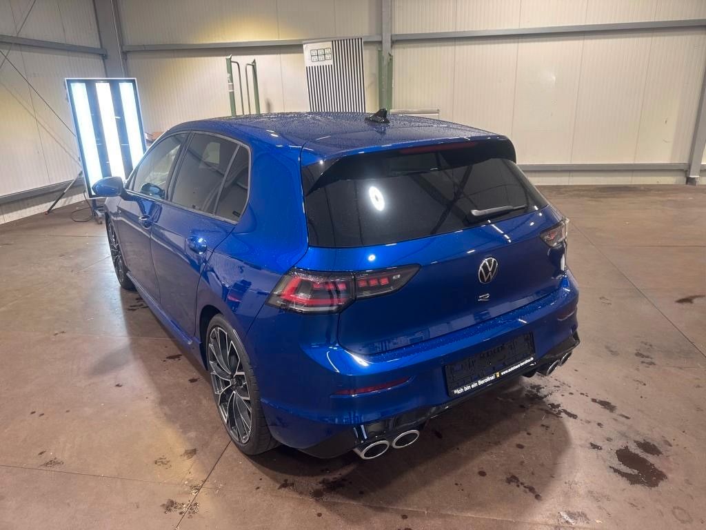 Volkswagen Golf 2025 г. Синий, пробег 16000 км