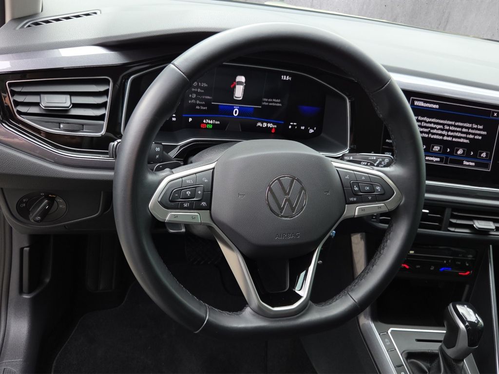 Volkswagen Taigo 2023 г. Серый, пробег 47500 км