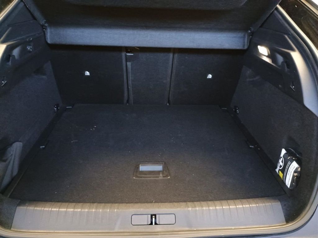 Peugeot 3008 2025 г. Белый, пробег 36190 км