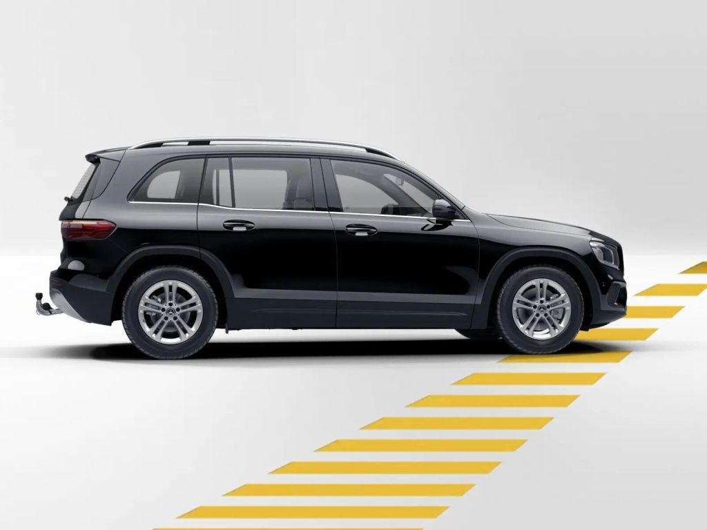 Mercedes-Benz GLB 200 2023 г. Чёрный, пробег 25887 км
