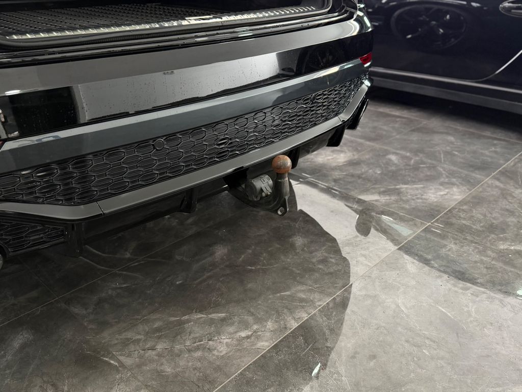 Audi RSQ8 2024 г. Чёрный, пробег 37750 км