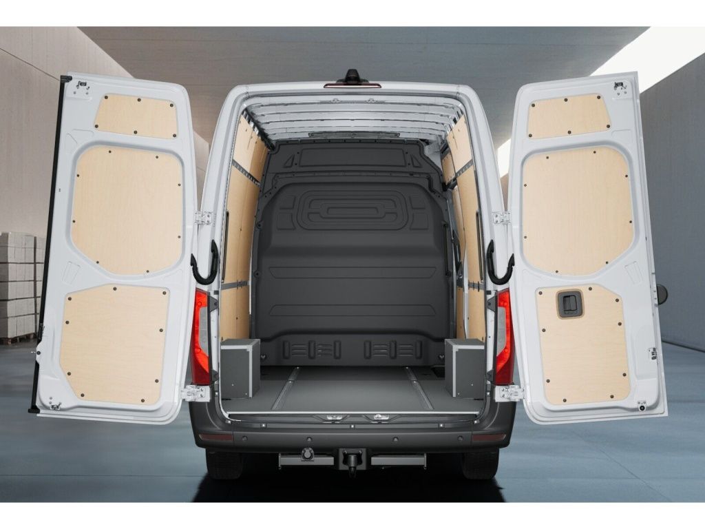 Mercedes-Benz SPRINTER 2025 г. Белый, пробег 51019 км