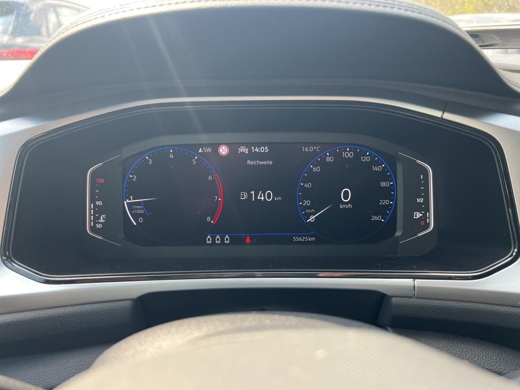 Volkswagen T-Roc 2023 г. Серый, пробег 55625 км