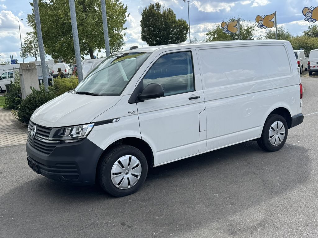 Volkswagen T6 TRANSPORTER 2023 г. Белый, пробег 30000 км