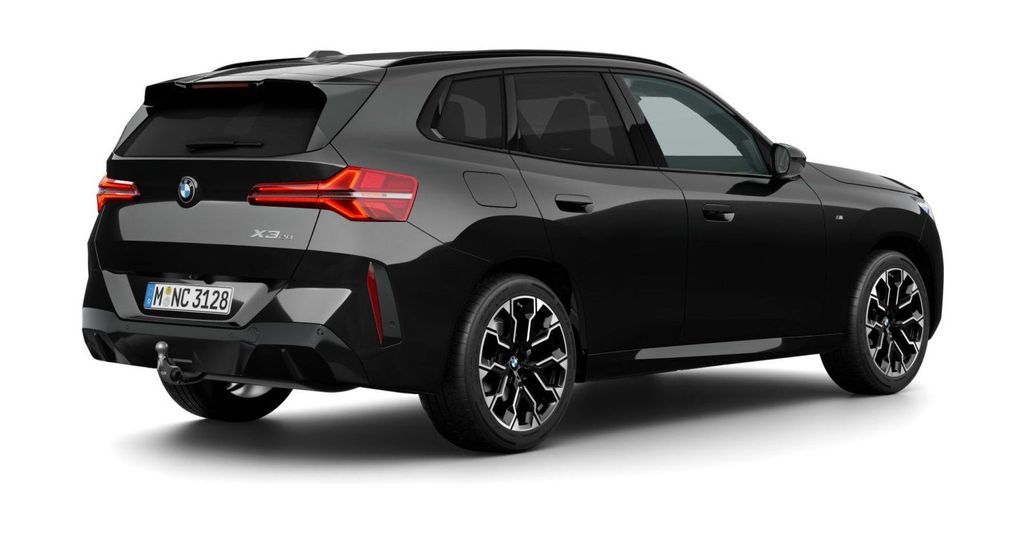 BMW X3 2026 г. Чёрный, пробег 25400 км