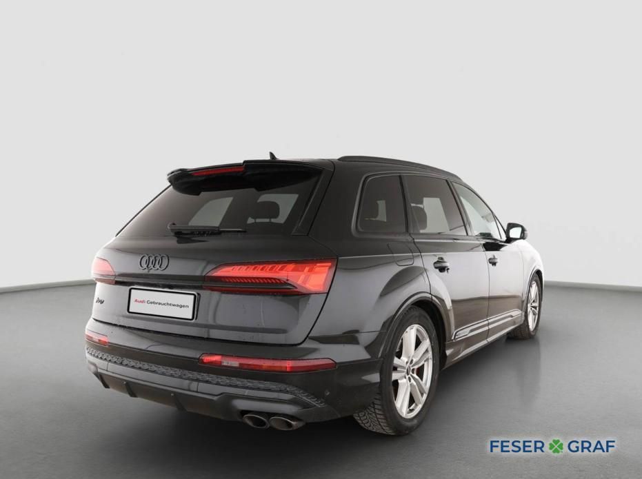 Audi SQ7 2026 г. Чёрный, пробег 27340 км