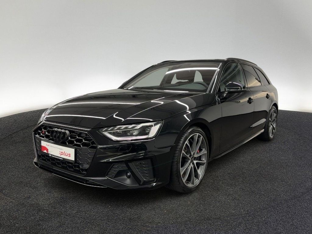 Audi S4 2023 г. Чёрный, пробег 31000 км