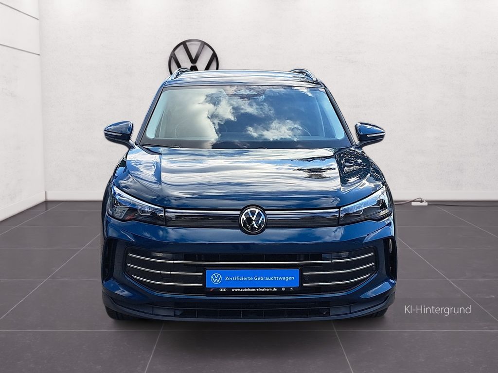 Volkswagen Tiguan 2025 г. Синий, пробег 48057 км