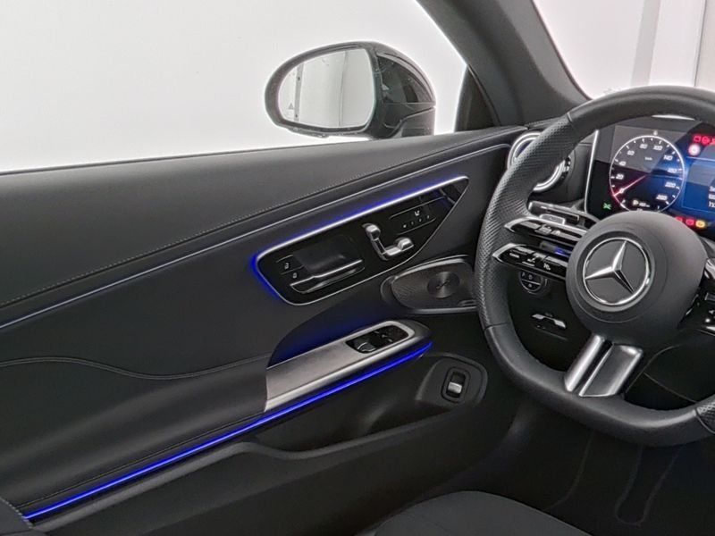 Mercedes-Benz CLE 300 2025 г. Чёрный, пробег 25959 км