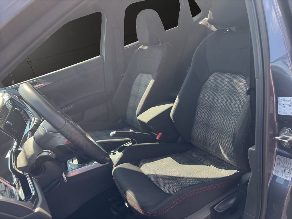 Volkswagen Polo 2022 г. Серый, пробег 38165 км