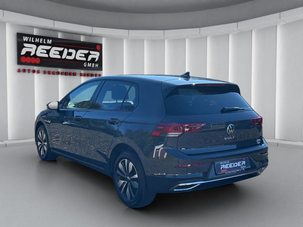 Volkswagen Golf 2024 г. Серый, пробег 36255 км