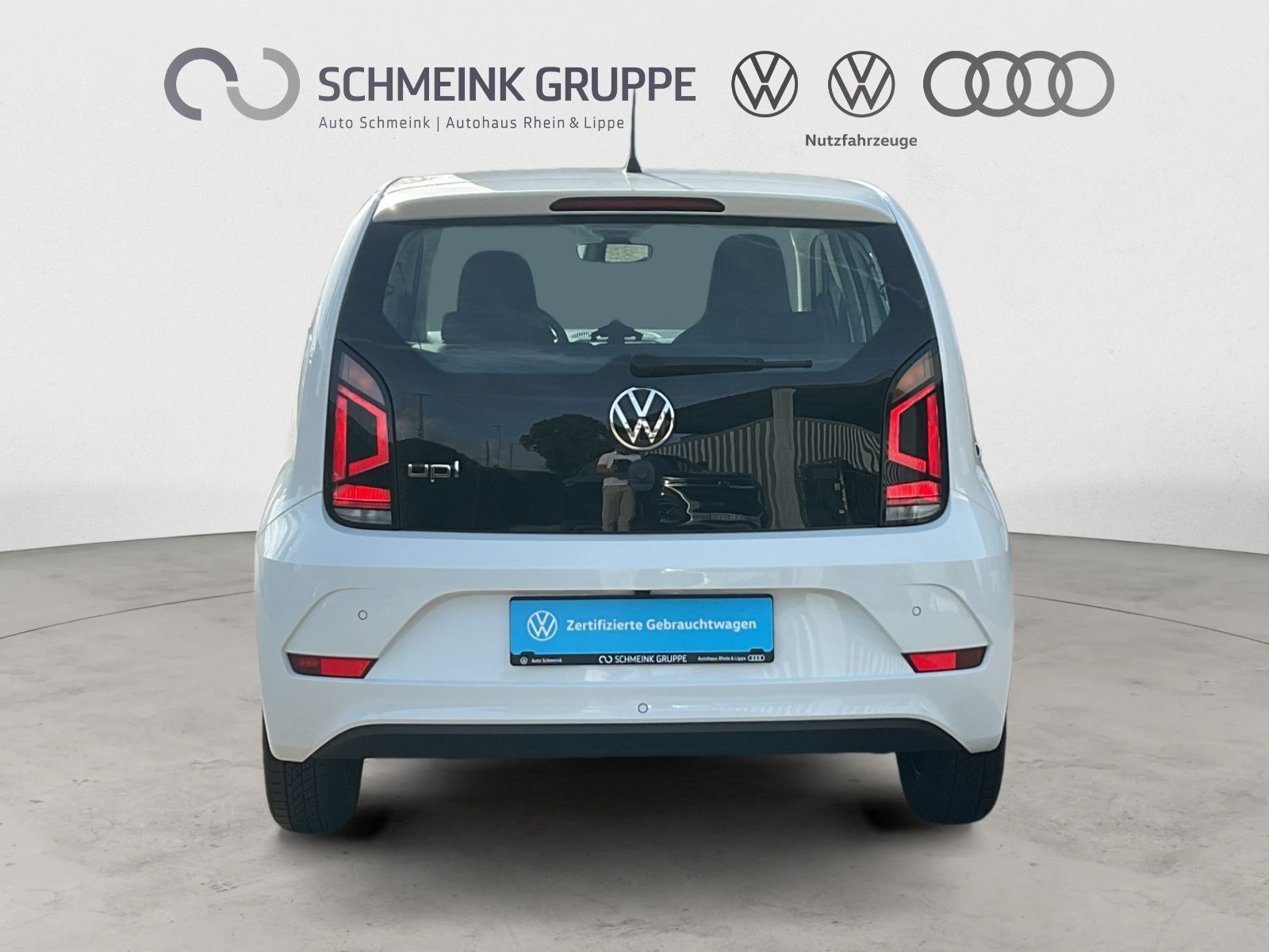 Volkswagen up! 2023 г. Белый, пробег 22980 км