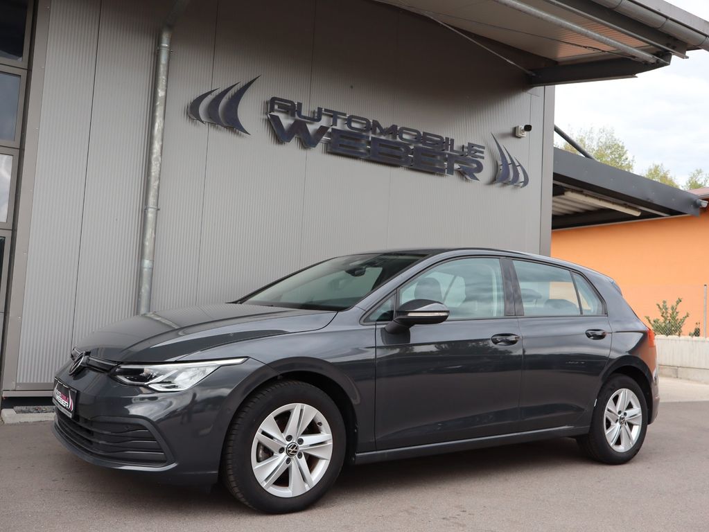 Volkswagen Golf 2022 г. Серый, пробег 38000 км