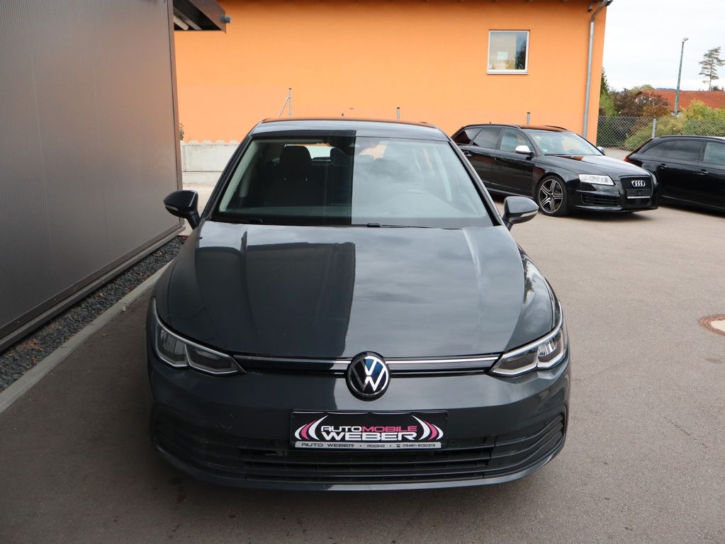 Volkswagen Golf 2022 г. Серый, пробег 38000 км