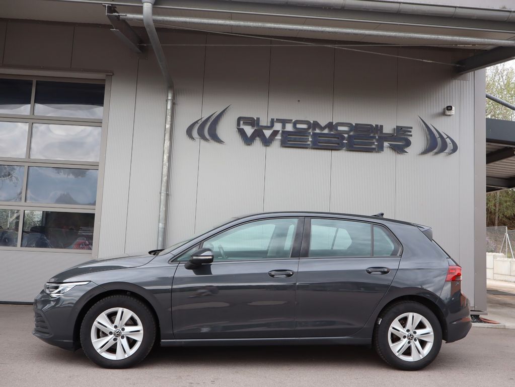 Volkswagen Golf 2022 г. Серый, пробег 38000 км
