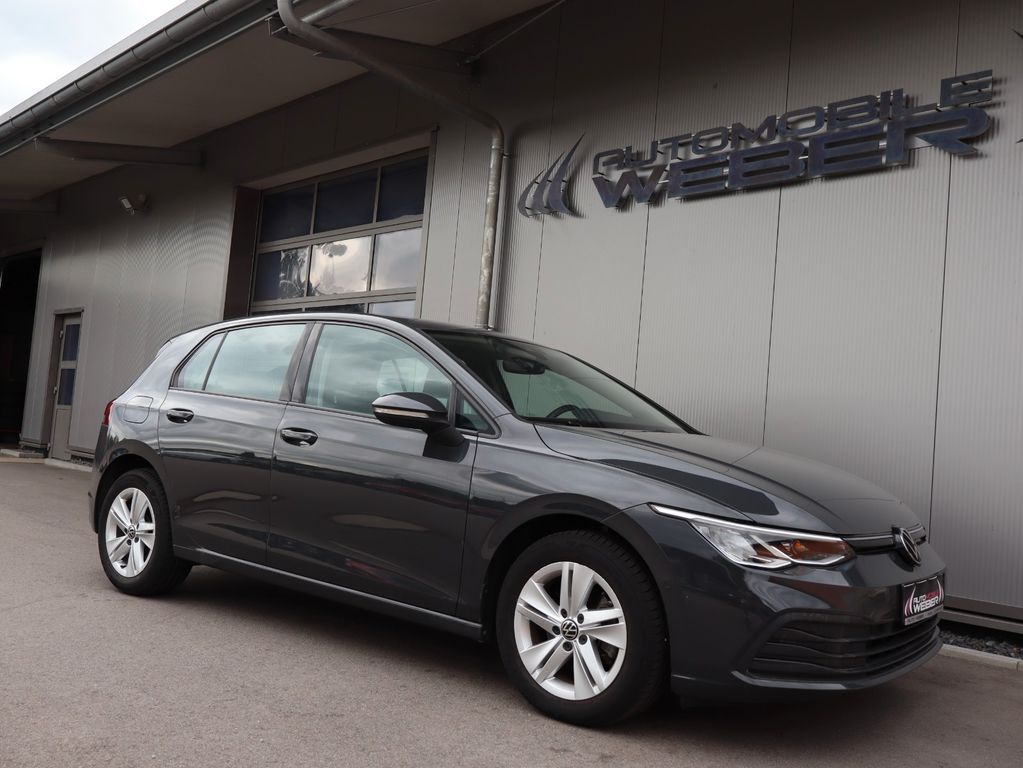 Volkswagen Golf 2022 г. Серый, пробег 38000 км