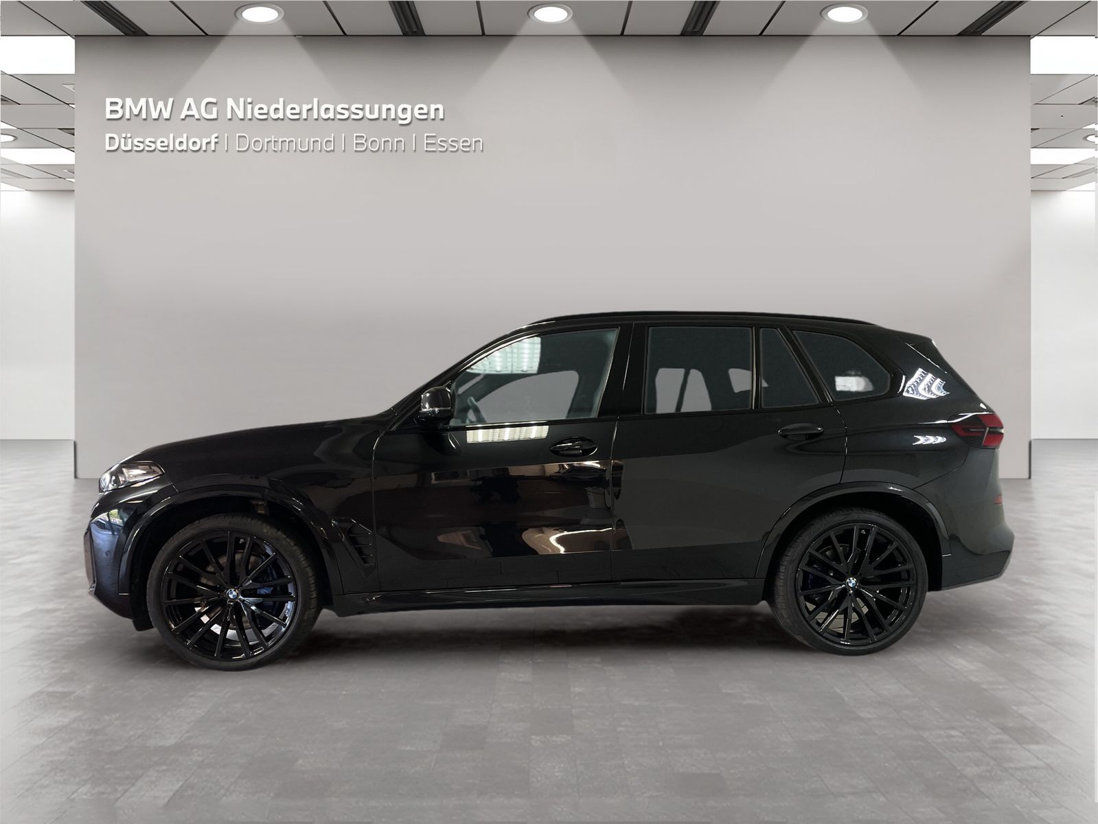 BMW X5 2024 г. Чёрный, пробег 58346 км