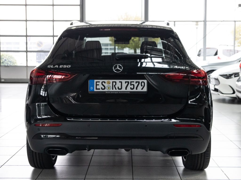 Mercedes-Benz GLA 250 2026 г. Чёрный, пробег 6000 км