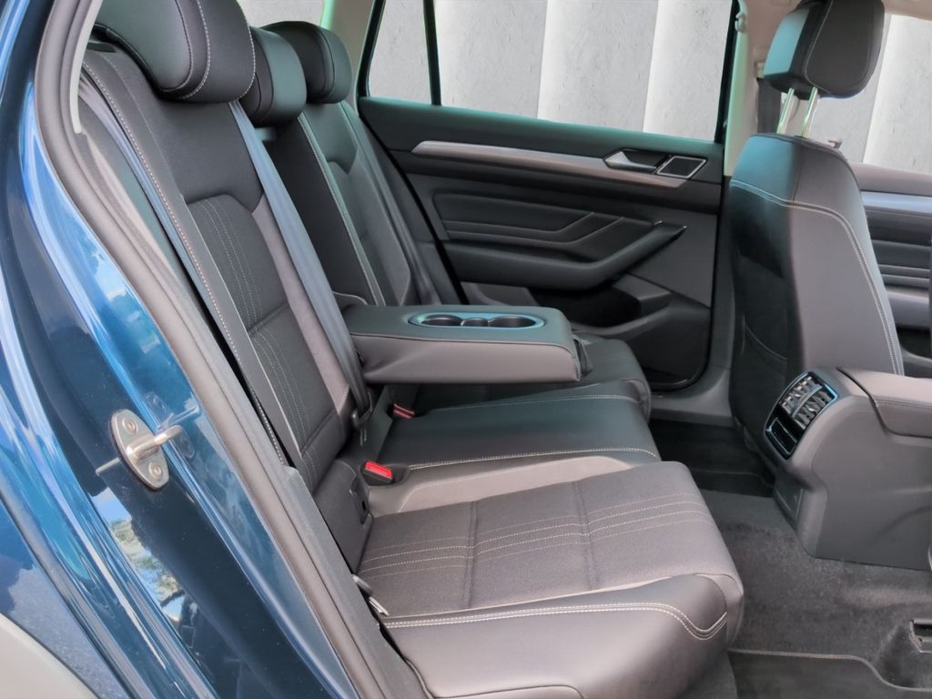 Volkswagen PASSAT ALLTRACK 2024 г. Синий, пробег 41832 км
