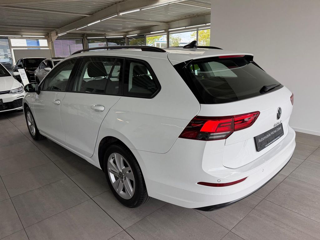 Volkswagen Golf 2023 г. Белый, пробег 38500 км