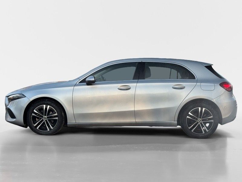 Mercedes-Benz A 200 2025 г. Серебристый, пробег 25176 км