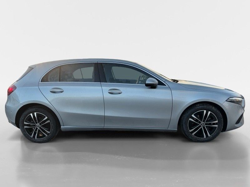 Mercedes-Benz A 200 2025 г. Серебристый, пробег 25176 км