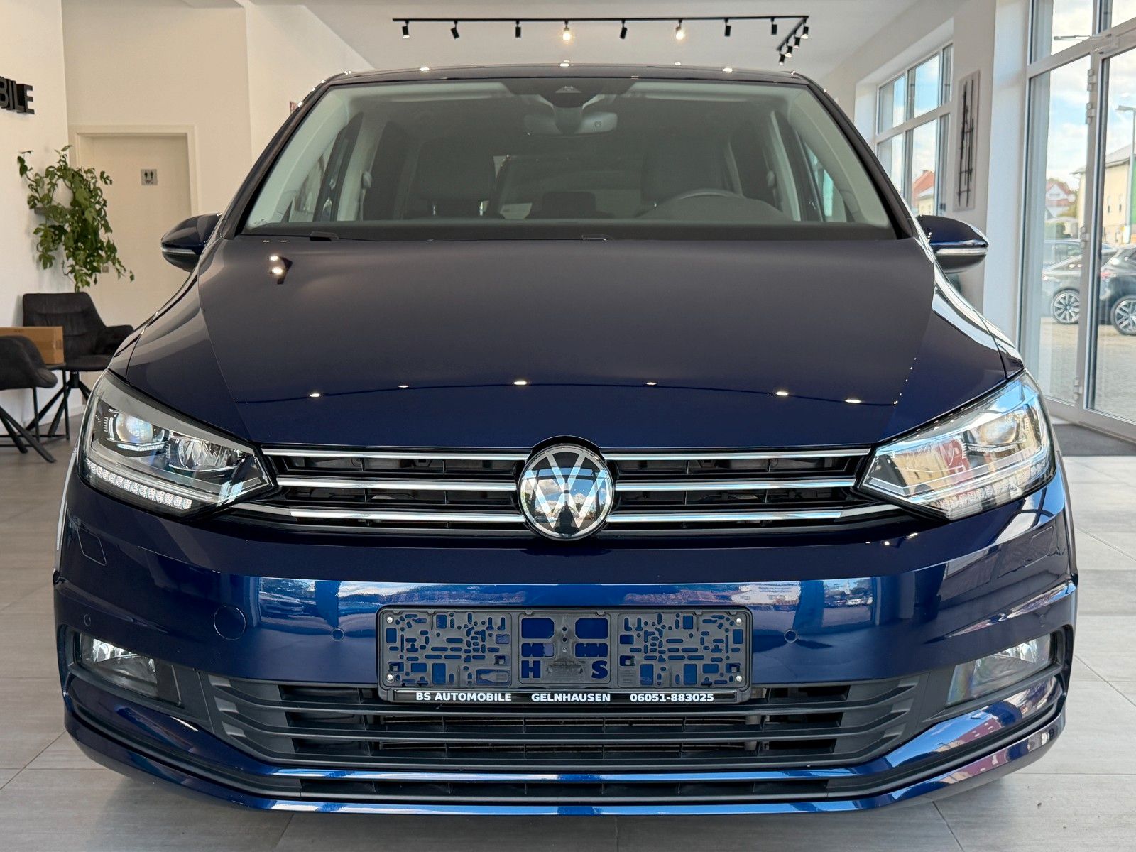 Volkswagen Touran 2025 г. Синий, пробег 42100 км
